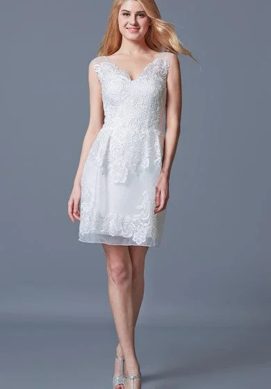 Elegant Sleeveless A-line Short Lace Dress With Pleats